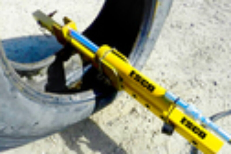 OTR tire spreader from ESCO article image