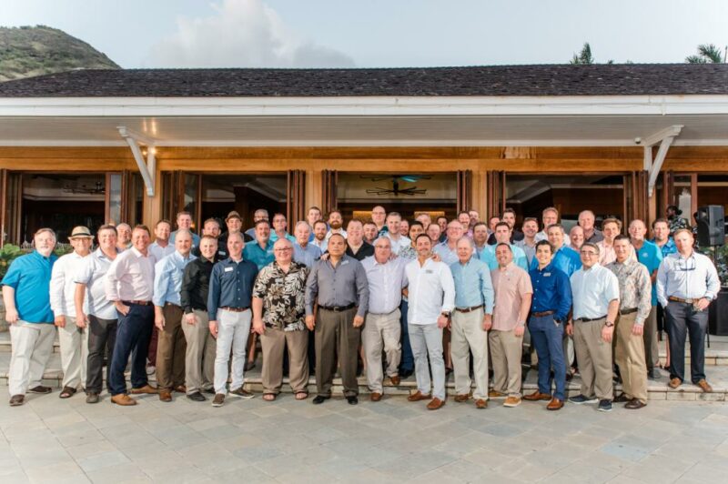 Freightliner recognizes top sales associates article image