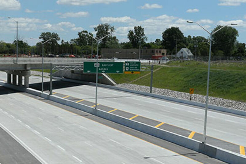 MTO Reminds Trucking to Use New Parkway article image