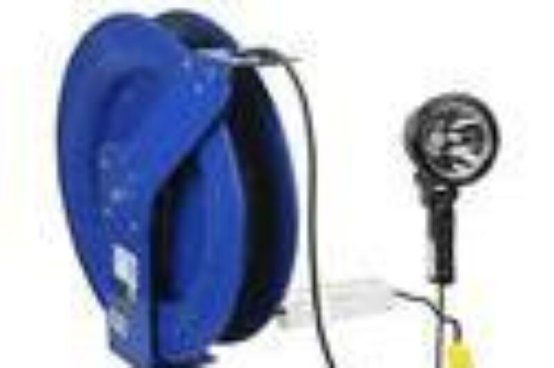 Handheld LED spotlight article image