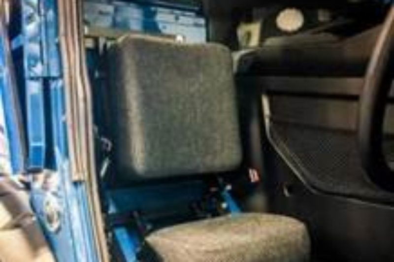 Mack LR gets adjustable seat article image