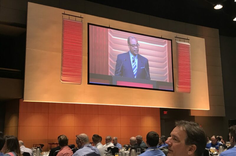 UPS executive challenges fleets to 'define excellence' article image