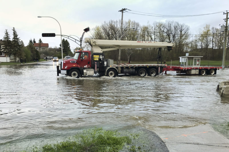 Deep Trouble: Repairing trucks and trailers after a flood article image