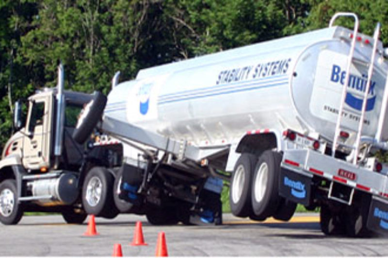 U.S. Issues Electronic Stability Control Mandate for Trucks article image