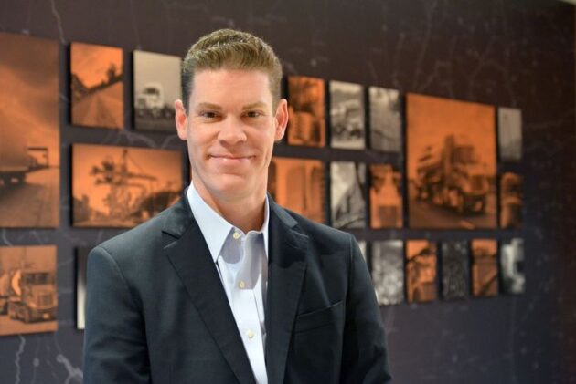 Brian Stuelpner, Schneider