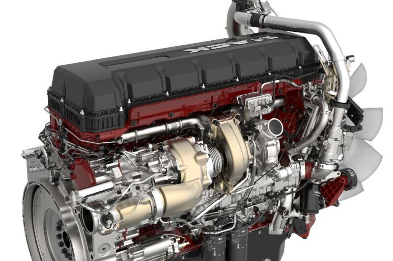 Mack MP8HE engine
