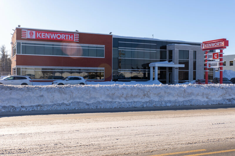Kenworth Montreal opens new dealership in Mirabel article image