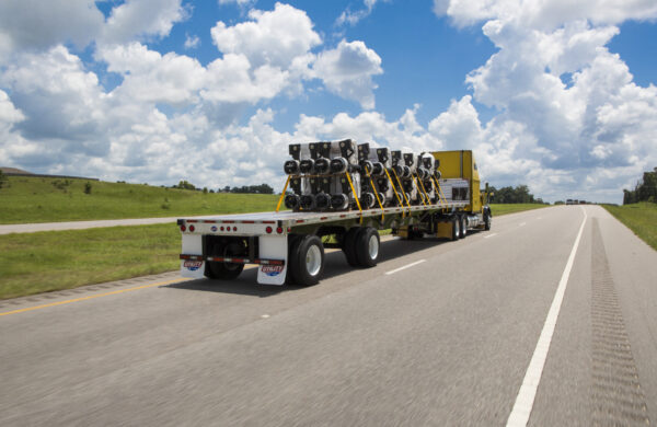Utility flatbed trailer