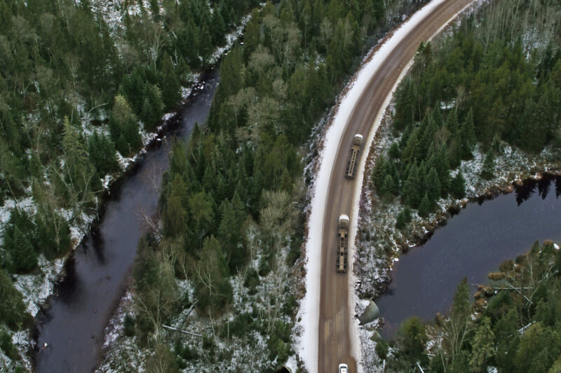 Robotic Research, FPInnovations to develop off-road platooning technology article image