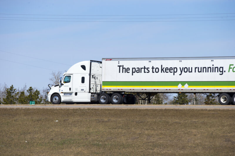 John Deere, Linde Canada win private fleet safety awards article image