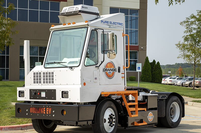 T-series terminal tractor