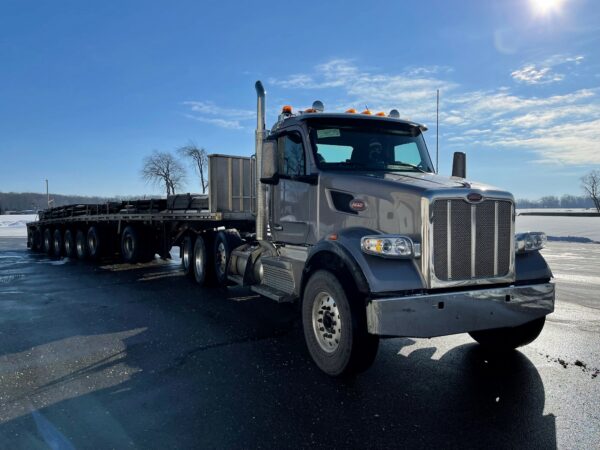 Model 567 Peterbilt