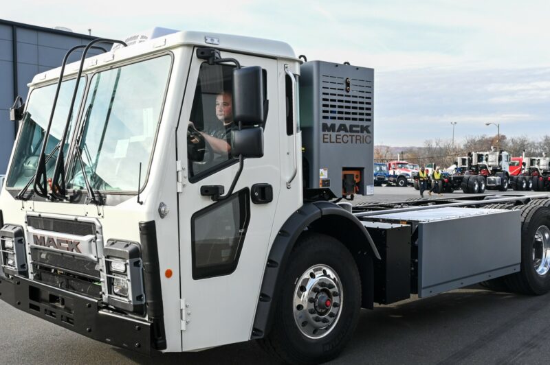 Mack introduces Vehicle-as-a-Service financing plan for LR Electric article image