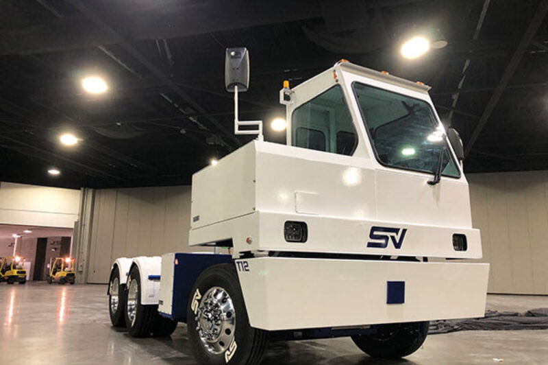 ਡੈਨਾ ਅਤੇ ਲੋਨਸਟਾਰ ਸਪੈਸ਼ੈਲਿਟੀ ਵਹੀਕਲਸ ਨੇ ਜਾਰੀ ਕੀਤੇ ਪੂਰੀ ਤਰ੍ਹਾਂ ਬਿਜਲੀ 'ਤੇ ਚੱਲਣ ਵਾਲੇ ਟਰਮੀਨਲ ਟਰੈਕਟਰ article image