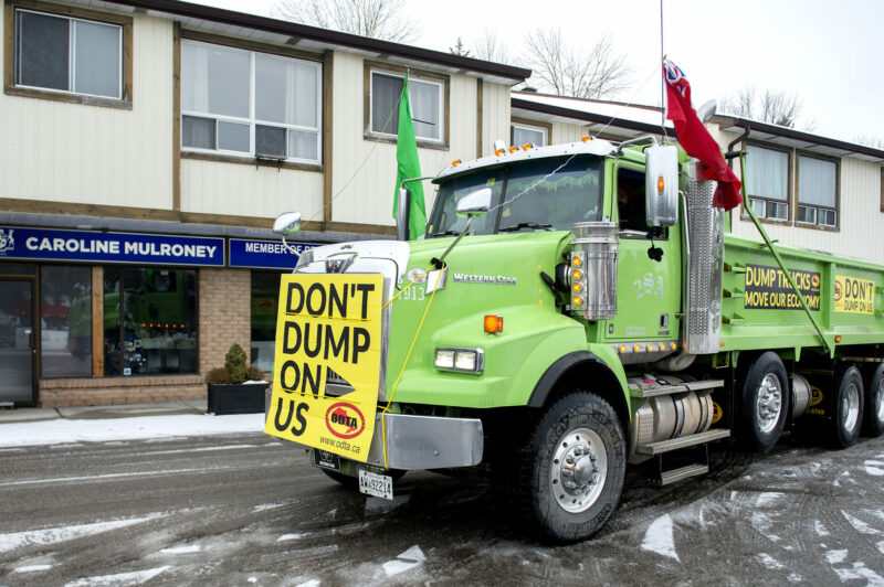 Del Duca backs protesting dump truck operators article image