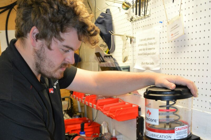 आटो ल्यूब सिस्टम सुरक्षा बढ़ाता है और बचत भी करता है article image