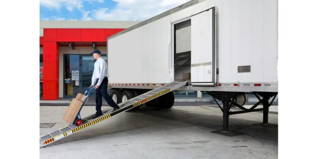 Megadoor-MD200-M_NA_0002-Exterior-View alternate text for this image