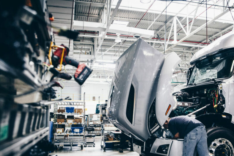 वॉल्वो ट्रक्स में हड़ताल समाप्त article image