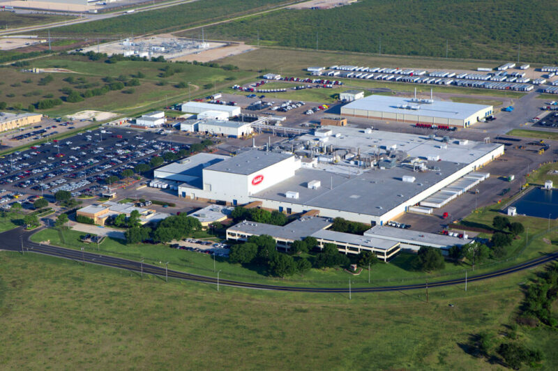 Peterbilt’s Denton plant turns 40 article image