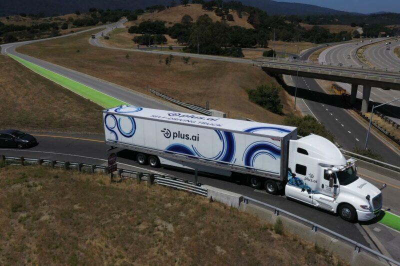 FMCSA eyes autonomous trucks article image