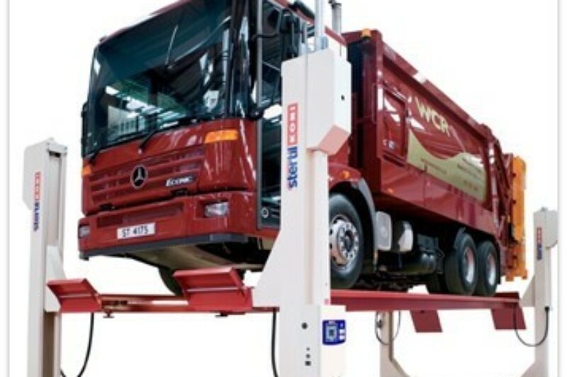 स्टरटिल-कोनी ने टच-स्क्रीन कंसोल को 4-पोस्ट प्लेटफॉर्म लिफ्टों में एकीकृत किया article image