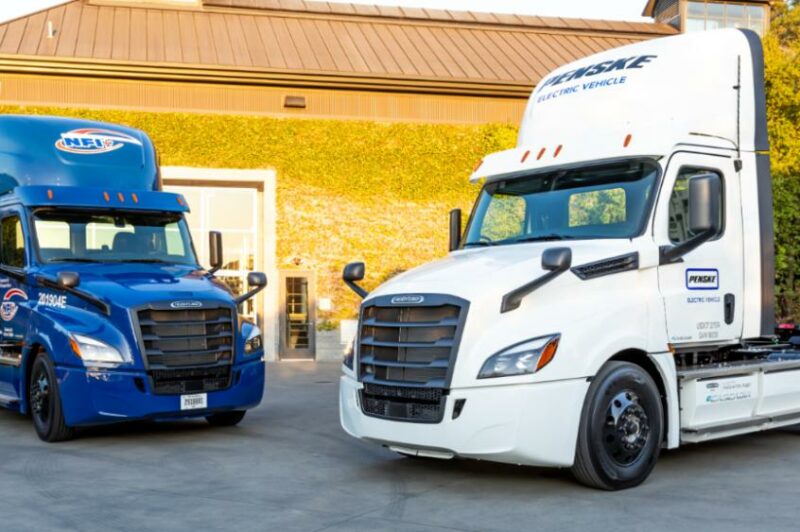 Freightliner’s electric trucks pass 300,000-mile marker article image