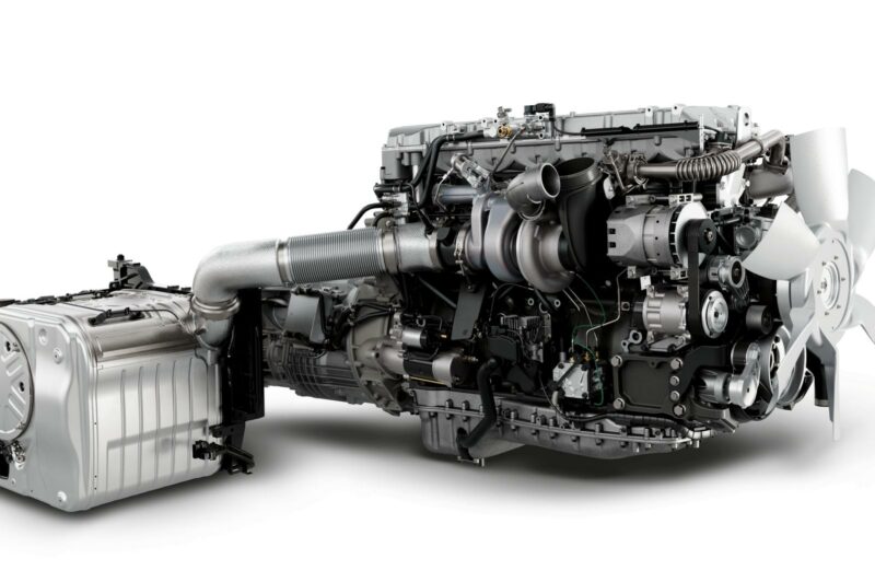Navistar to offer connected services for free on S13 powertrain article image