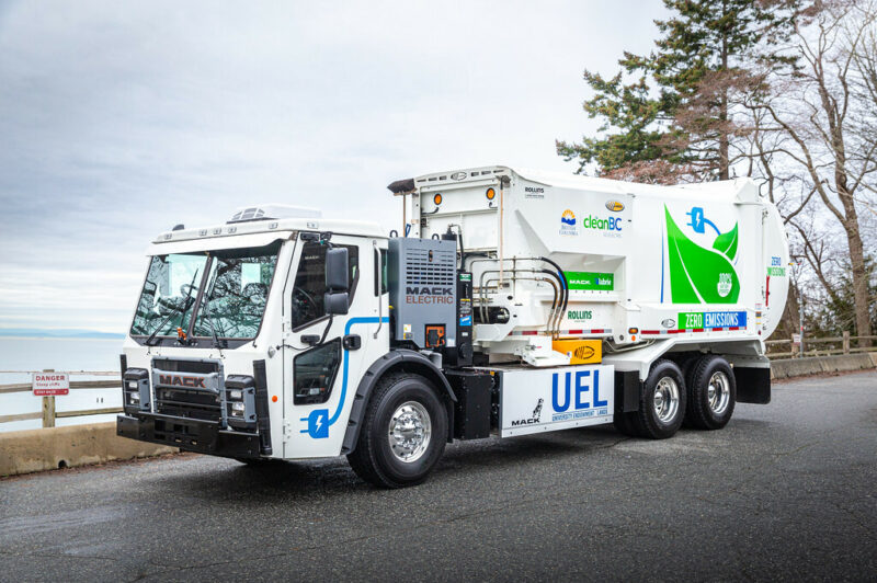 Picture of a Mack Truck