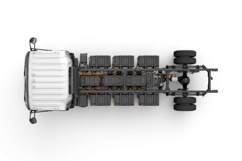 Isuzu battery configuration