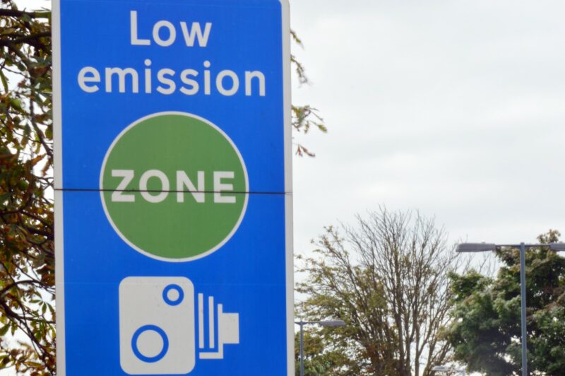 low emissions sign