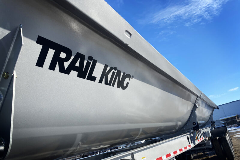 Trail King upgrades two trailer designs article image