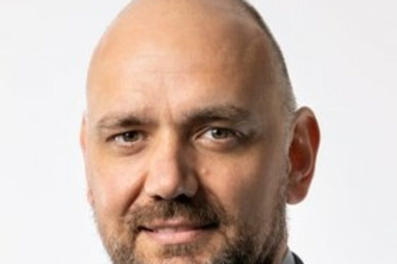 Picture of Charl van Niekerk