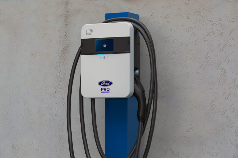 Ford rolls out more EV chargers for commercial customers article image