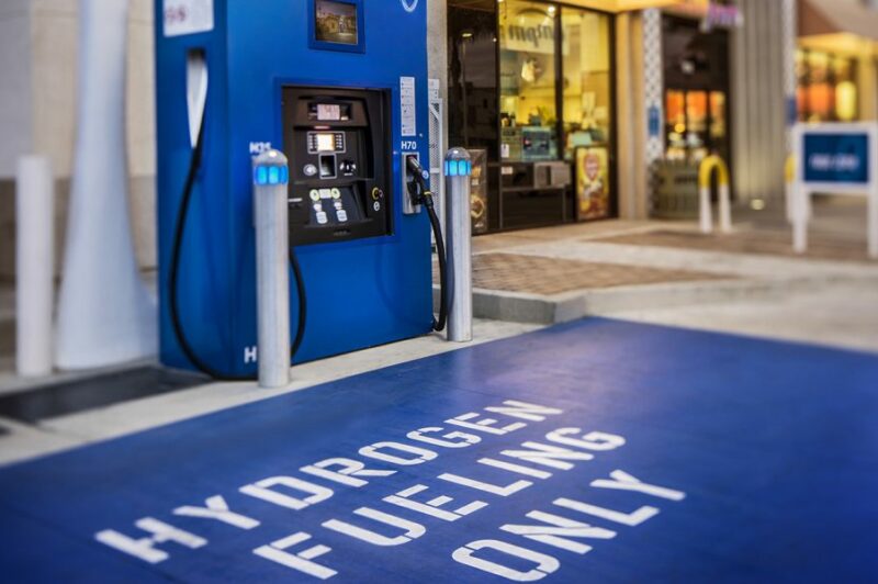 First Element soon to open world’s largest hydrogen station for heavy trucks article image