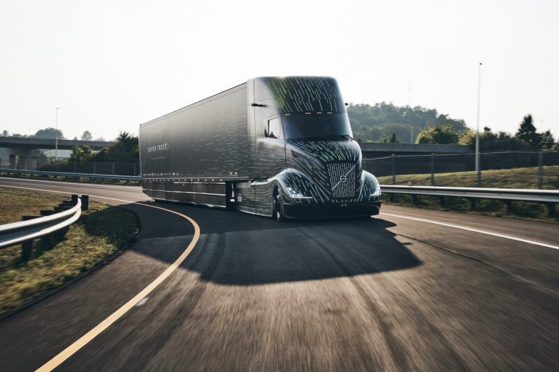 Volvo’s SuperTruck 2 exceeds efficiency targets article image