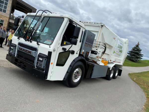 mack-LR-Electric-1 alternate text for this image