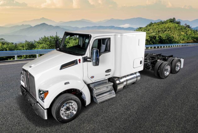 Fontaine-Kenworth-Auto-Hauler alternate text for this image