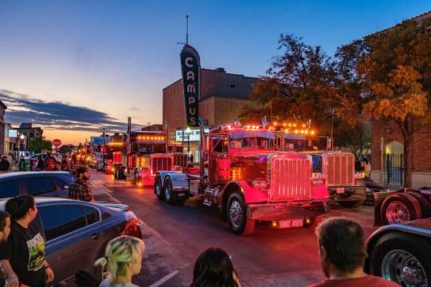 Peterbilt Pride & Class Parade Image 2 alternate text for this image