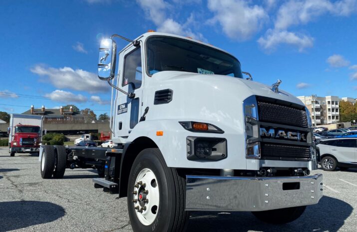 Mack brings big-rig driver comforts to MD article image