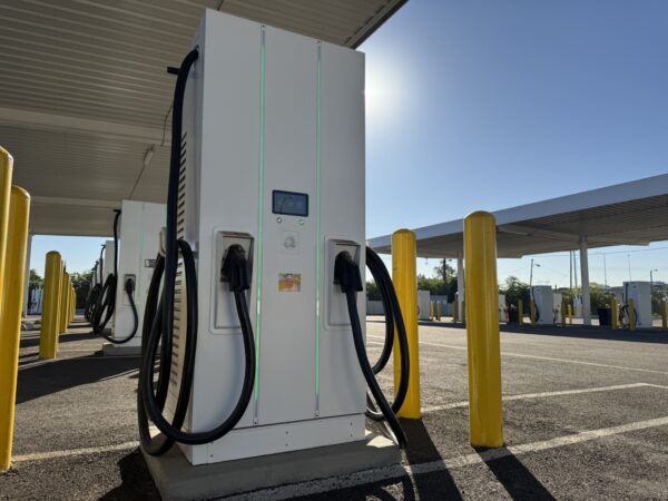 Voltera Lynwood site charger