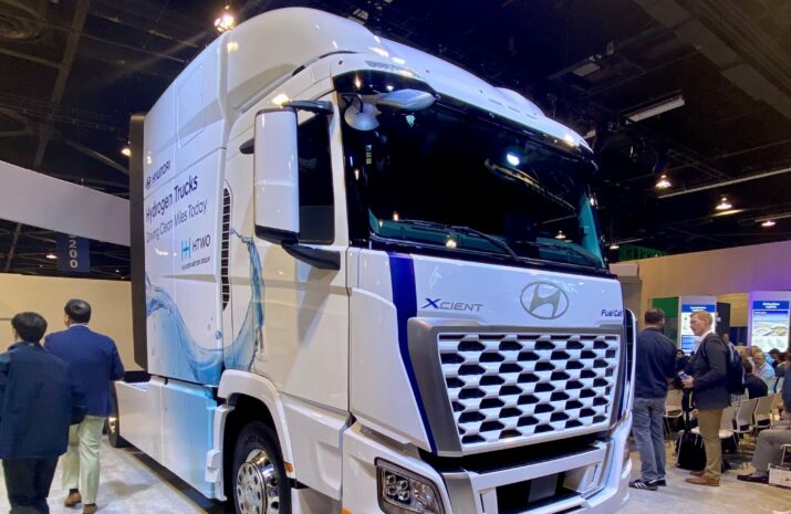 Hyundai Xcient picture