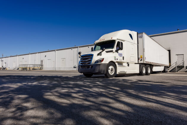 Penske_MD_DSC4581_RT_White-2100×1402-e4ba9b9e-ae2d-4f29-9622-ab69ef5f65f7 alternate text for this image