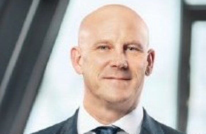 Kent Jones' headshot