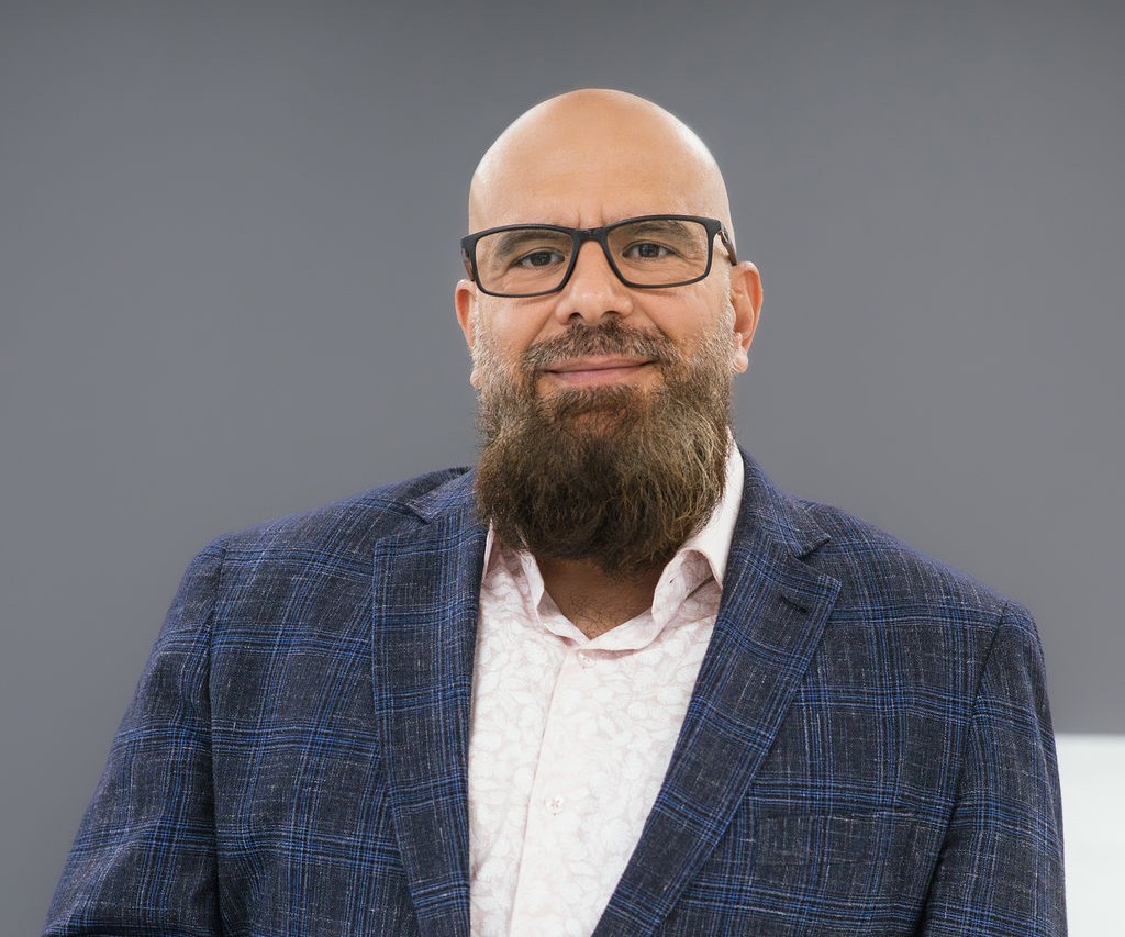 Mo Baki Director of Operations Polaris Transportation Group Headshot