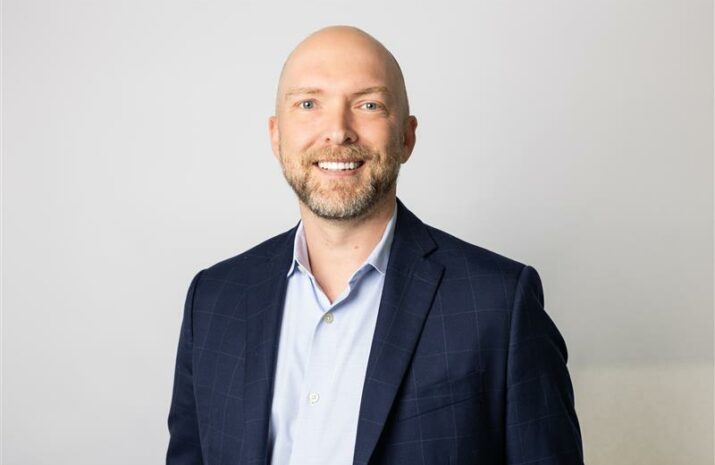 Darryl Wettlaufer's headshot