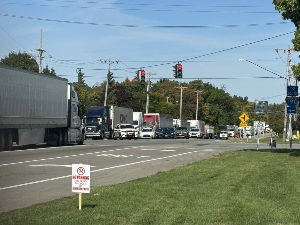 Traffic congestion in the Lewiston-Queenston bridge area