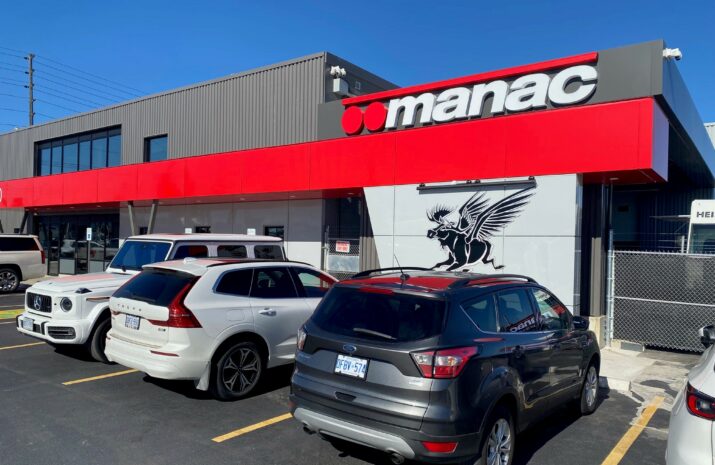 Manac celebrates enhancements to Etobicoke, Ont., sales and service location article image
