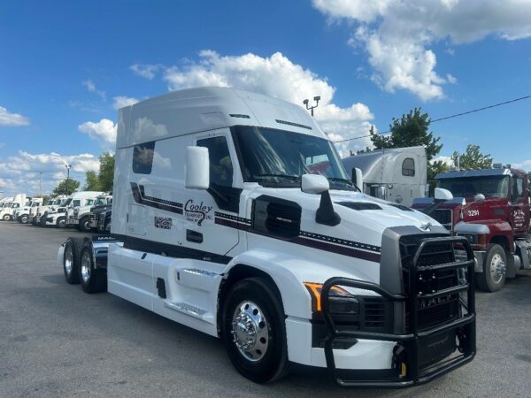 Cooley Transport-branded new Pioneer truck