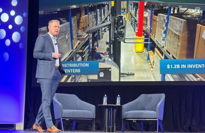 How DTNA is evolving aftermarket offerings in response to tariffs, extended trade cycles and online shopping article image