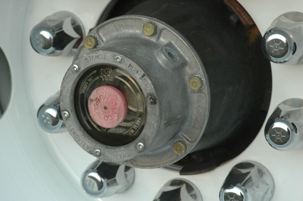 New hub cap with sight glass